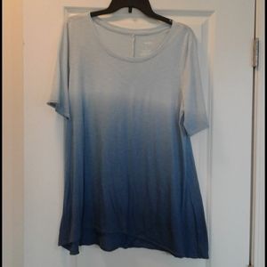 Short sleeved t shirt, size L, smoky blue ombre